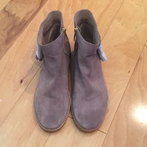 Never worn Kate Spade suede ankle boots!
